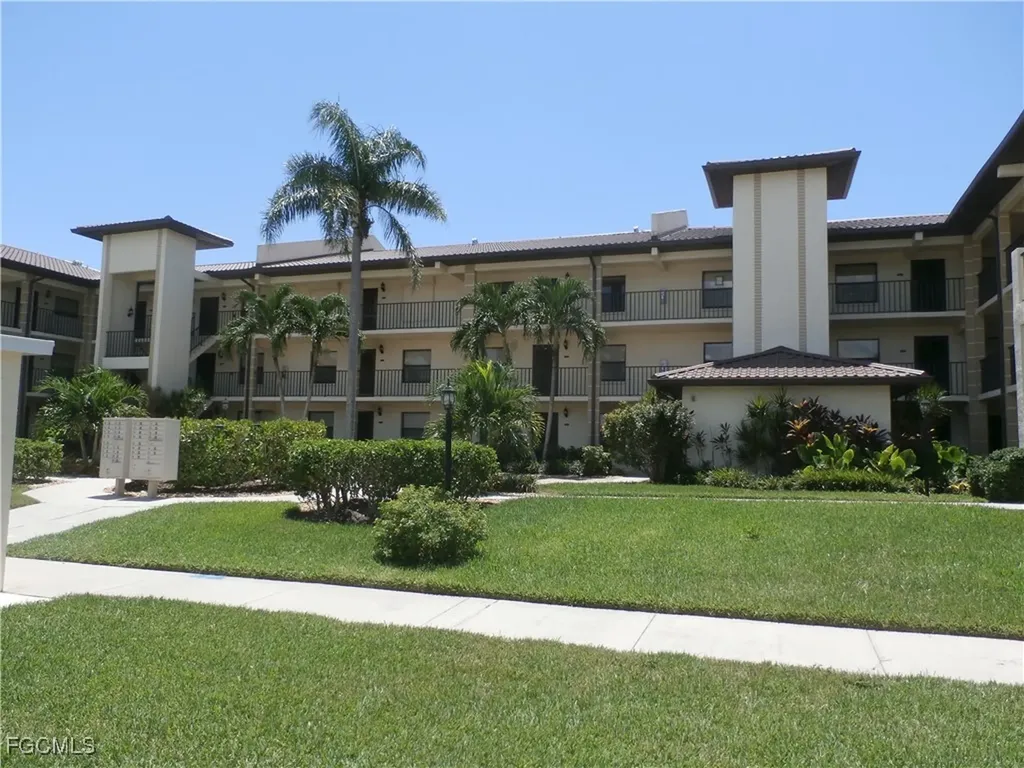 12621 Kelly Sands Way Fort Myers FL 33908