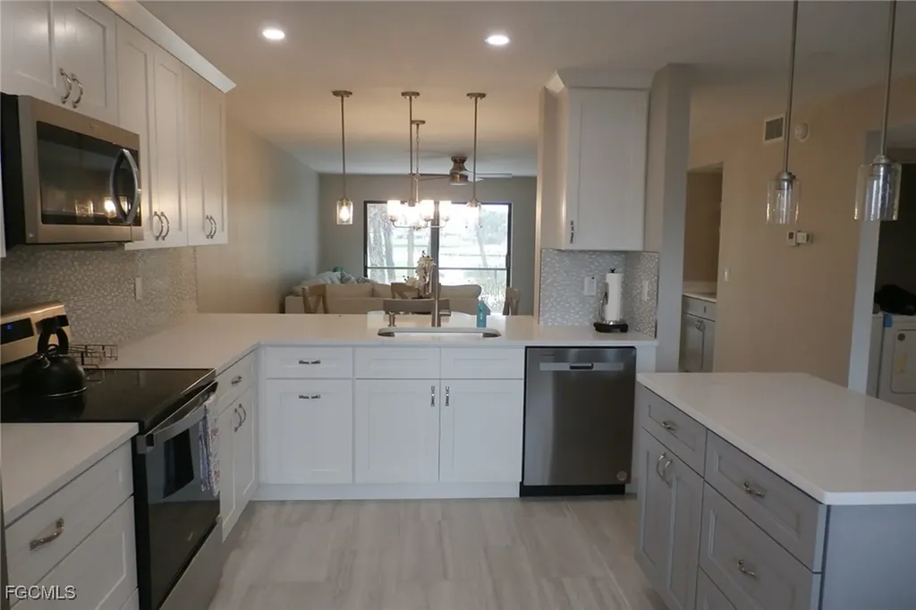 12621 Kelly Sands Way Fort Myers FL 33908
