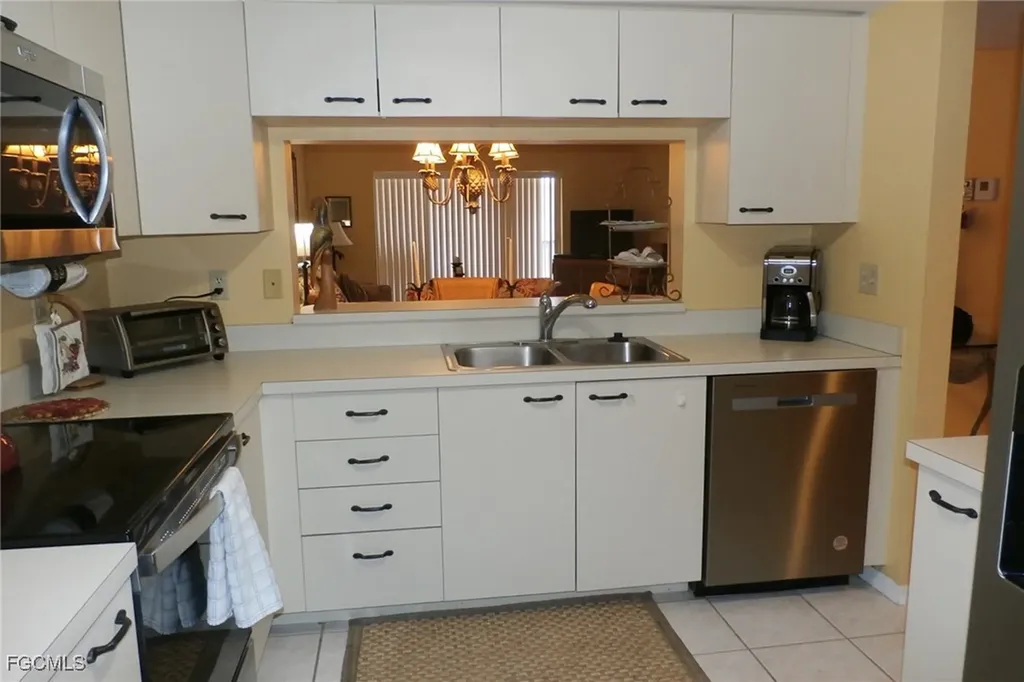 12150 Kelly Sands Way Fort Myers FL 33908