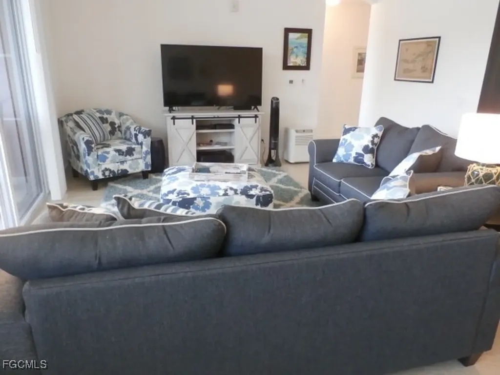 11701 Olivetti Lane Fort Myers FL 33908