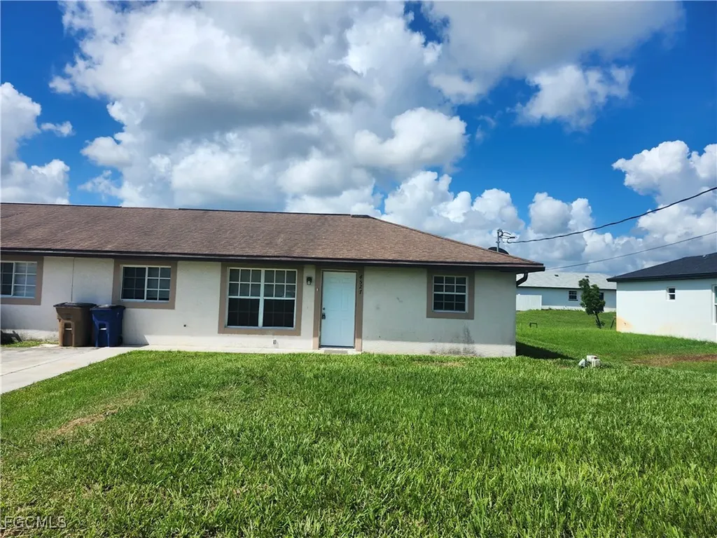 4527 19th Street SW Lehigh Acres FL 33973