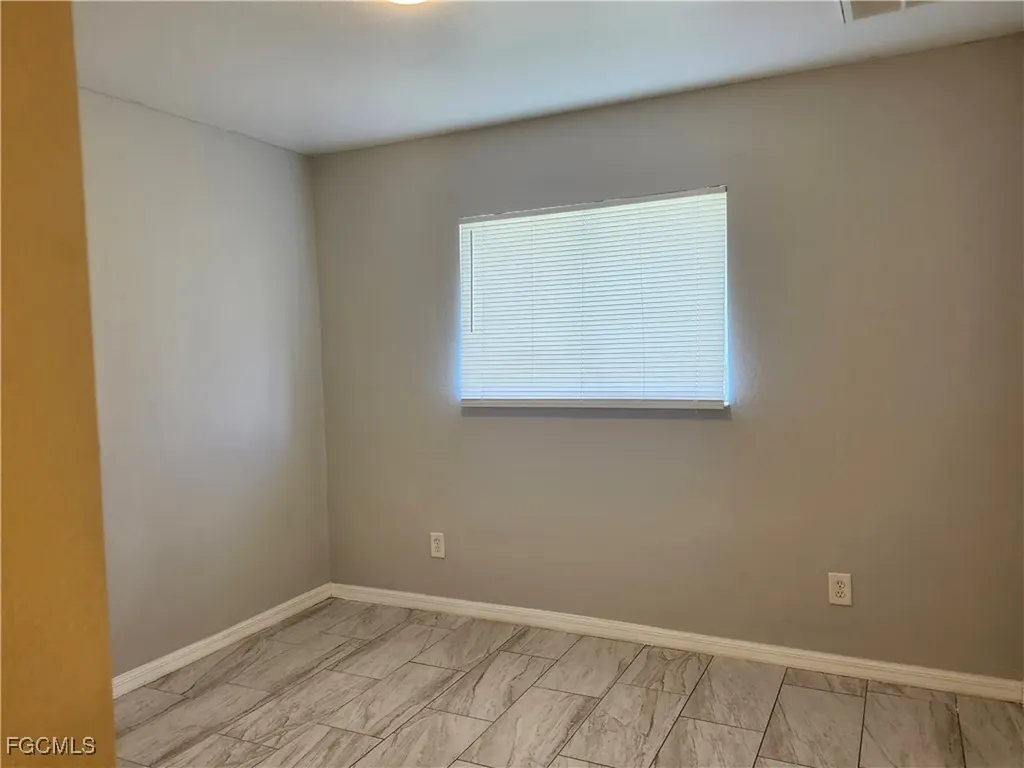 4527 19th Street SW Lehigh Acres FL 33973