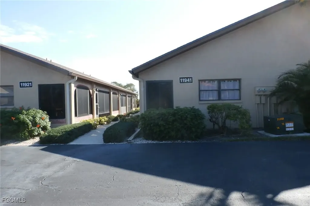 11941 Caraway Lane Fort Myers FL 33908