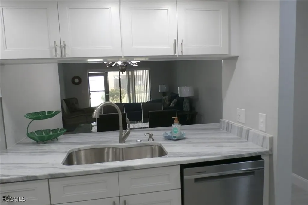 11110 Caravel Circle Fort Myers FL 33908
