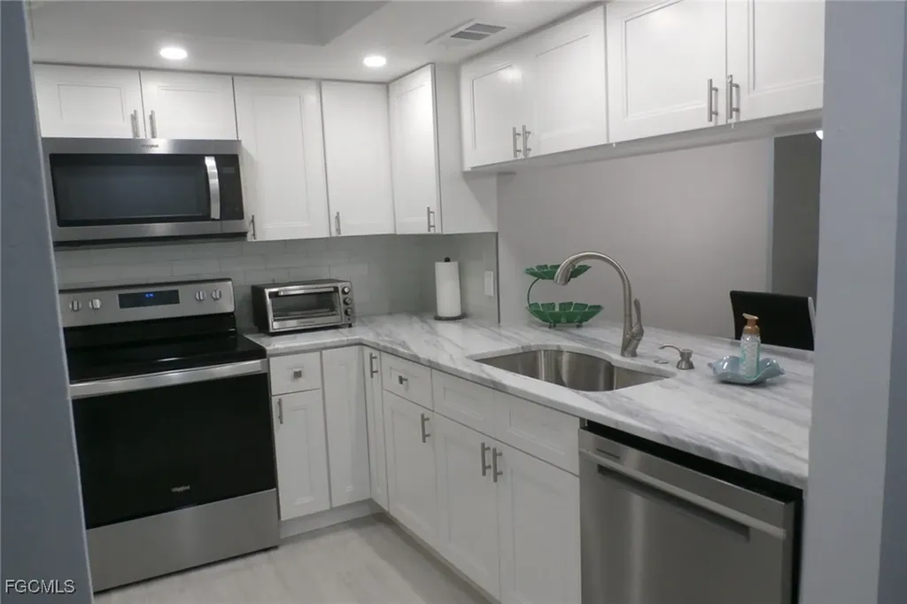 11110 Caravel Circle Fort Myers FL 33908