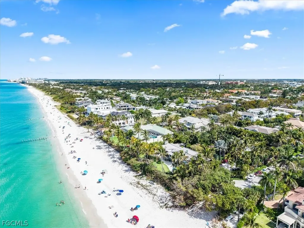 72 7th Street S Naples FL 34102