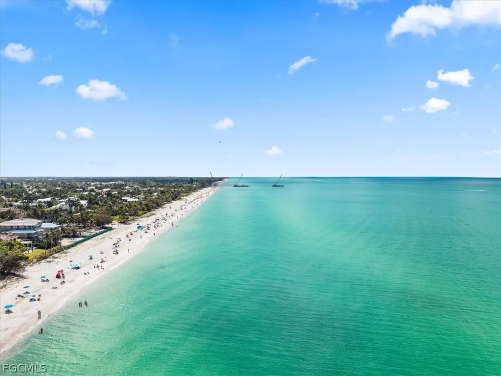 72 7th Street S Naples FL 34102