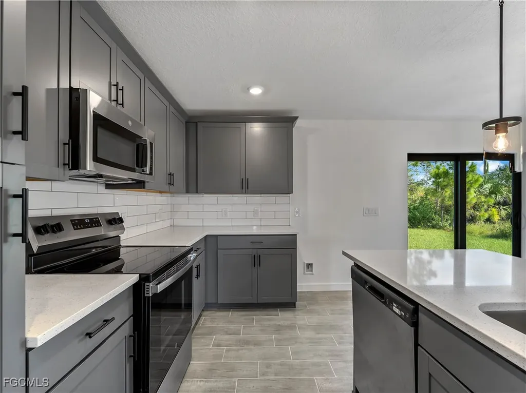 1135 Augusta Street E Lehigh Acres FL 33974