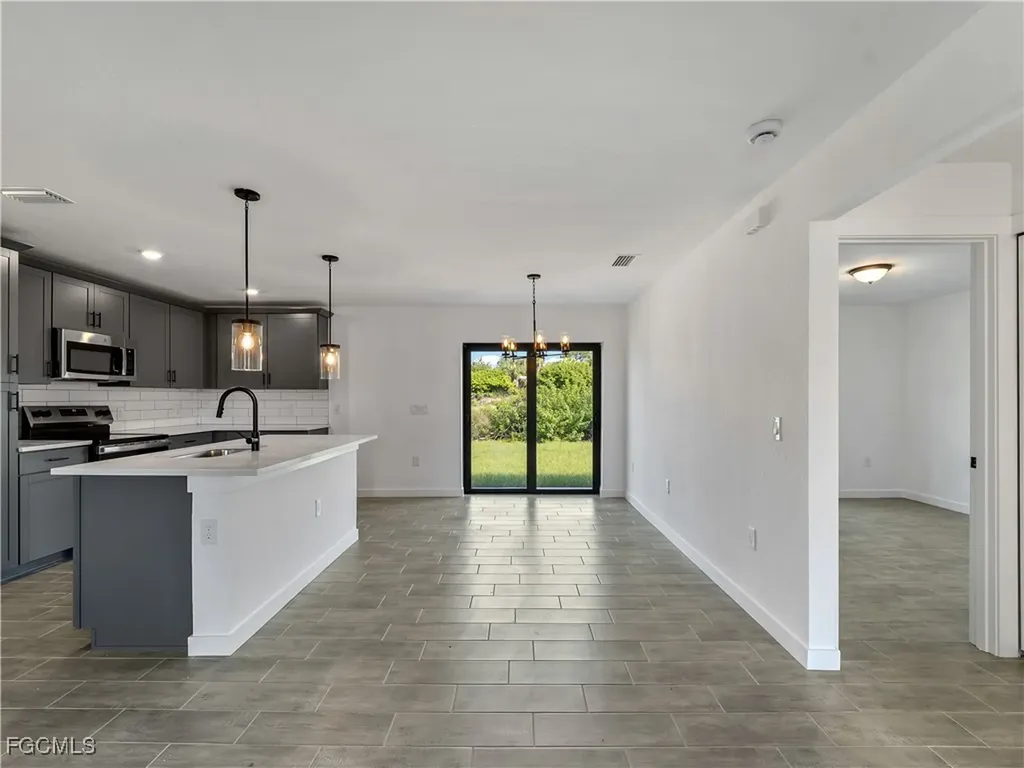 1135 Augusta Street E Lehigh Acres FL 33974