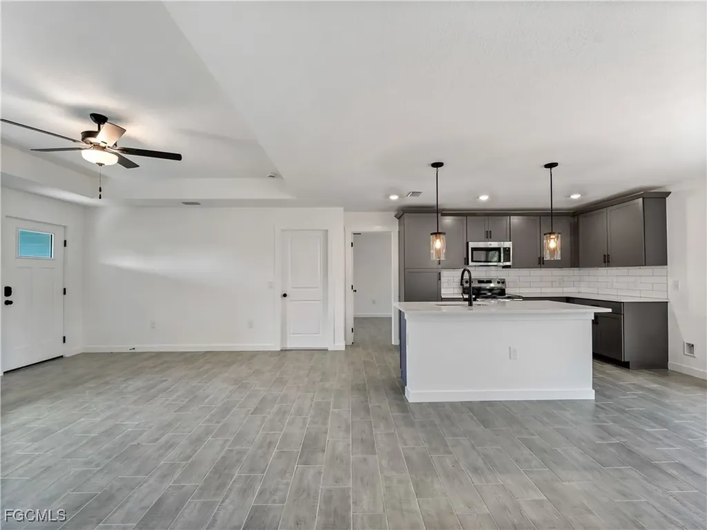 1135 Augusta Street E Lehigh Acres FL 33974