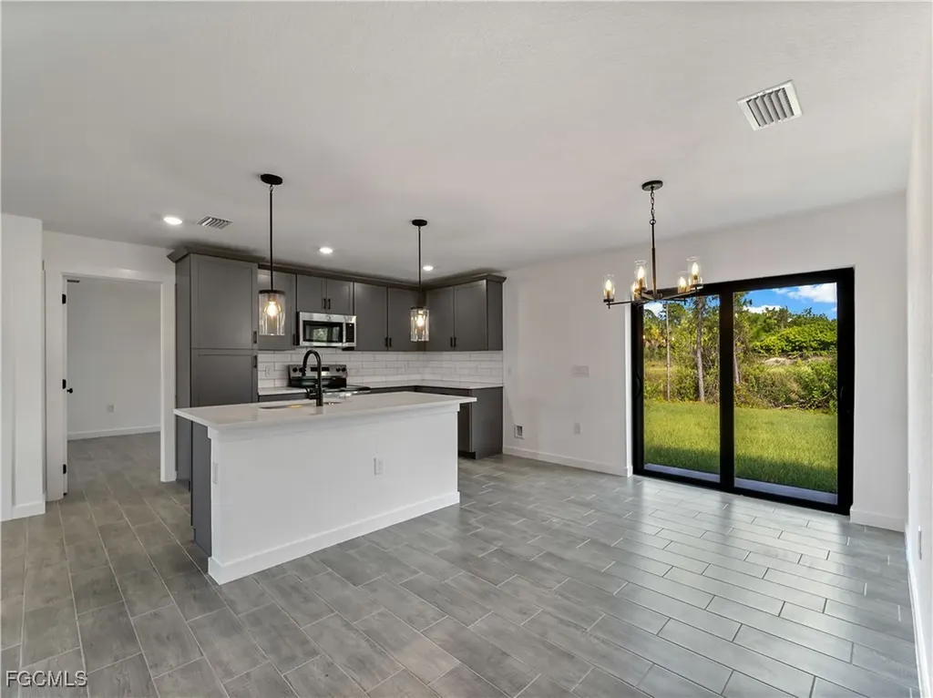1135 Augusta Street E Lehigh Acres FL 33974