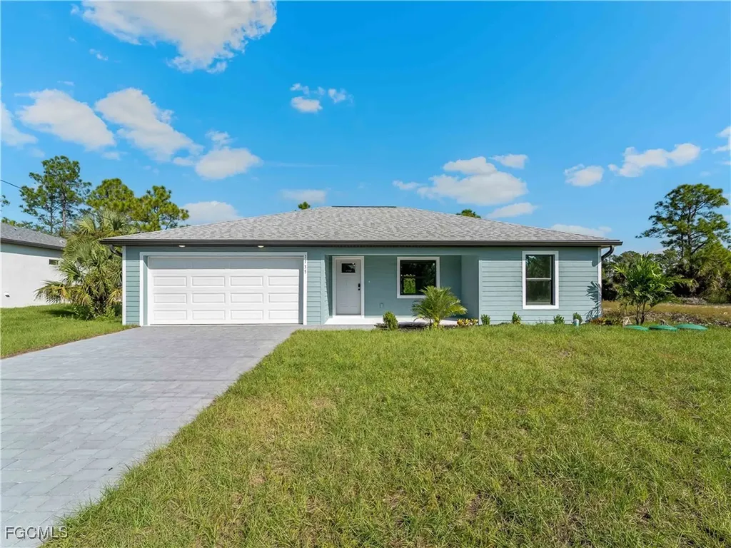 1135 Augusta Street E Lehigh Acres FL 33974