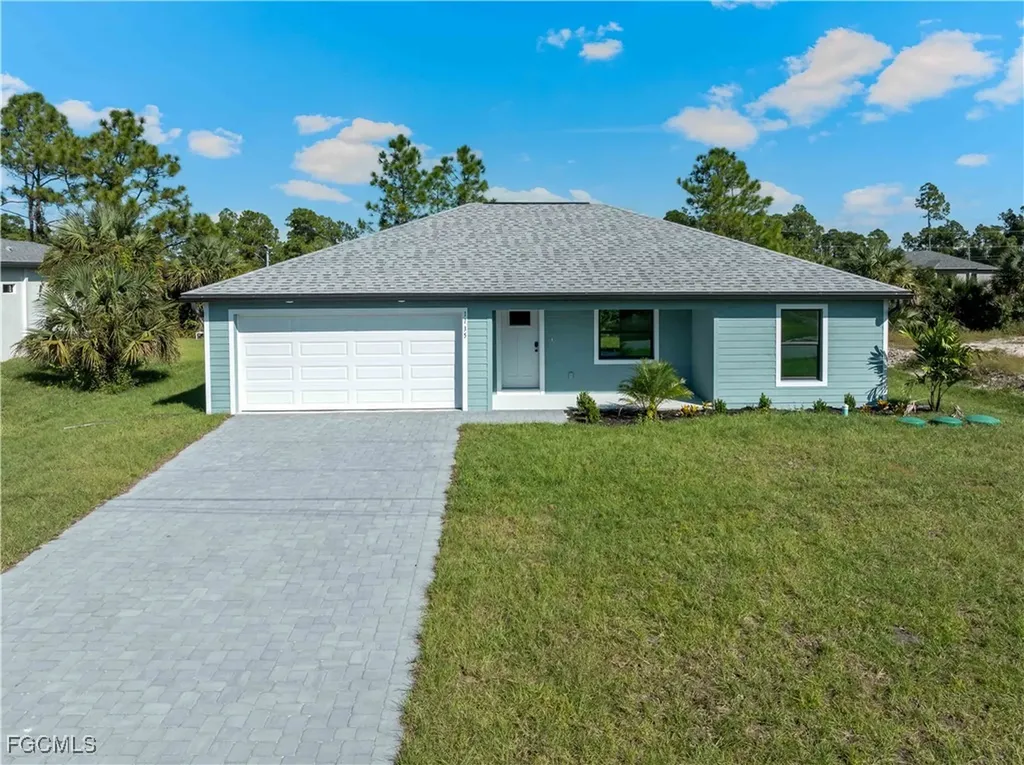 1135 Augusta Street E Lehigh Acres FL 33974