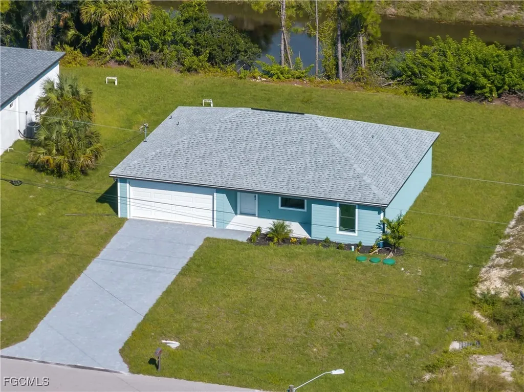 1135 Augusta Street E Lehigh Acres FL 33974