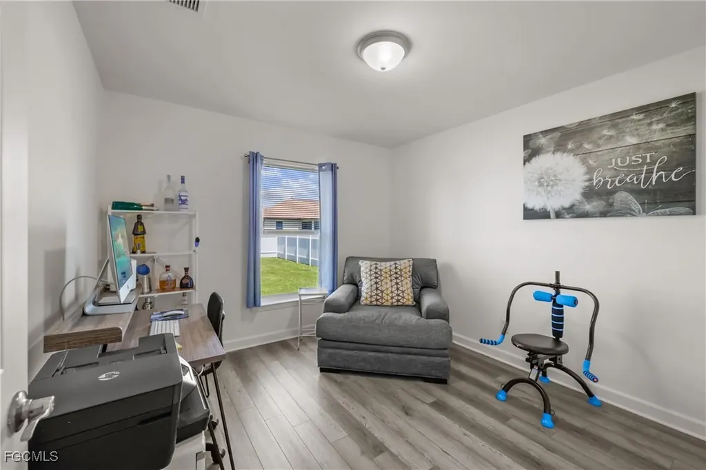 2620 NE 7th Place Cape Coral FL 33909