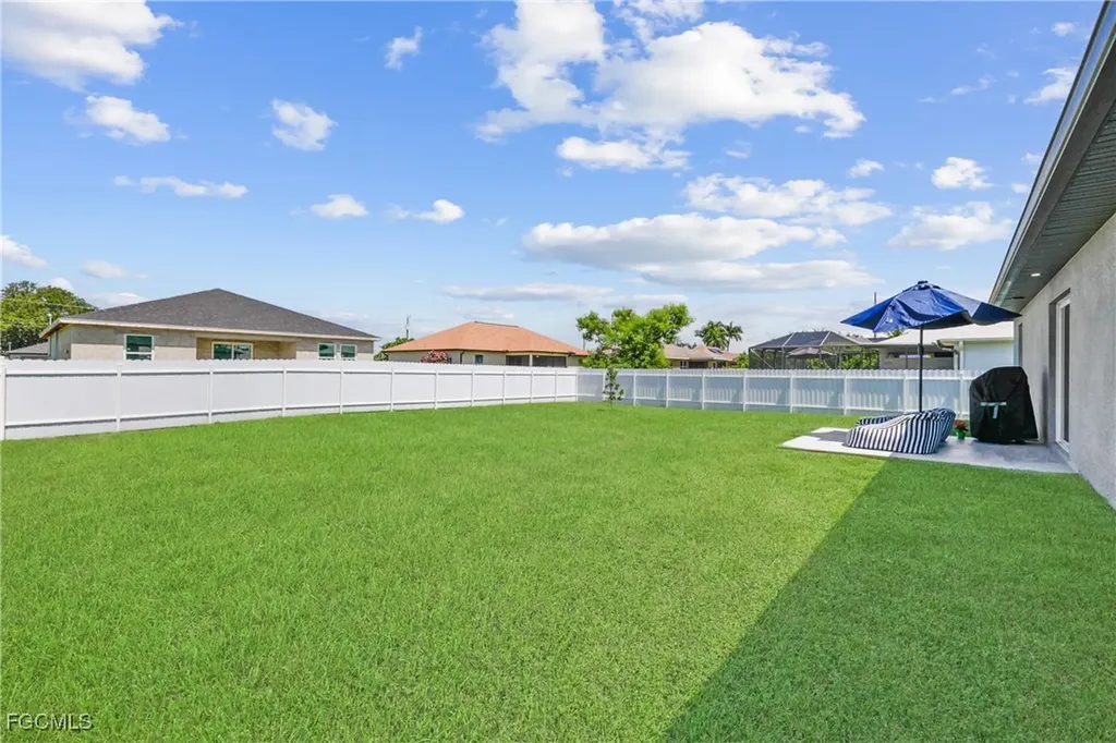 2620 NE 7th Place Cape Coral FL 33909