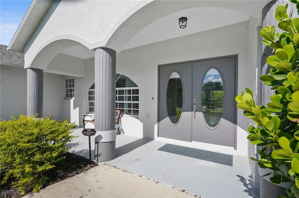 17511 Caloosa Trace Circle Fort Myers FL 33967