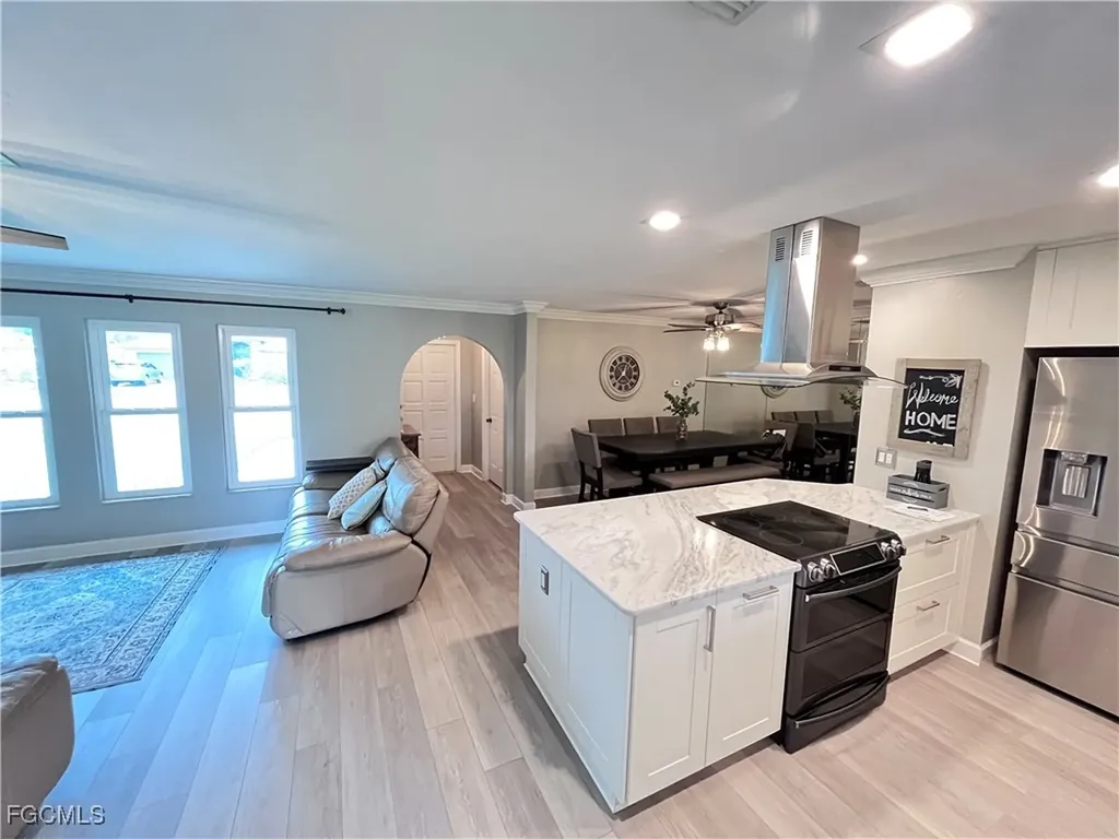 1137 SE 19th Terrace Cape Coral FL 33990