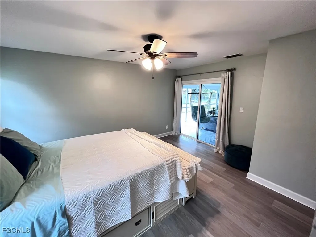 1137 SE 19th Terrace Cape Coral FL 33990