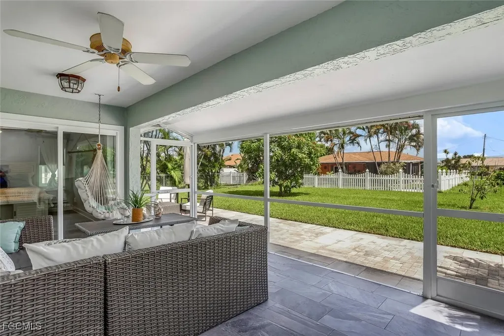 1137 SE 19th Terrace Cape Coral FL 33990