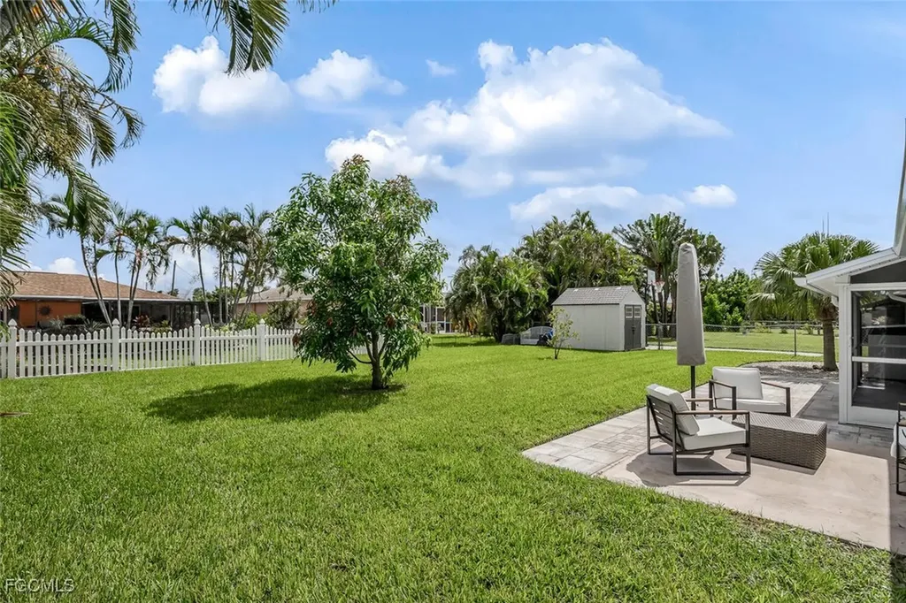1137 SE 19th Terrace Cape Coral FL 33990