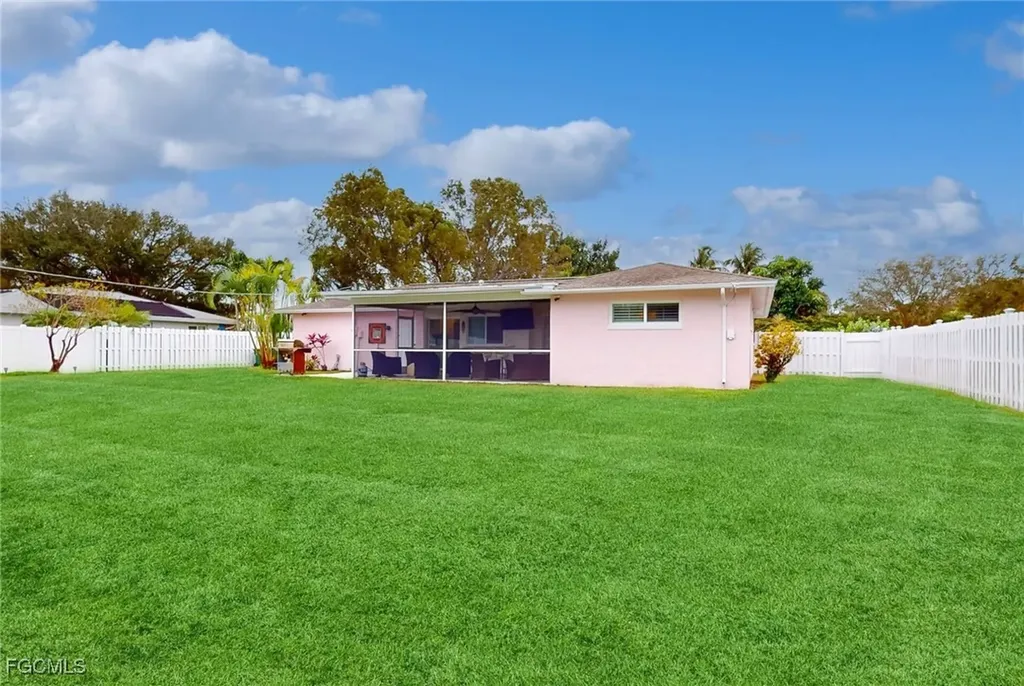 1315 Morningside Drive Naples FL 34103