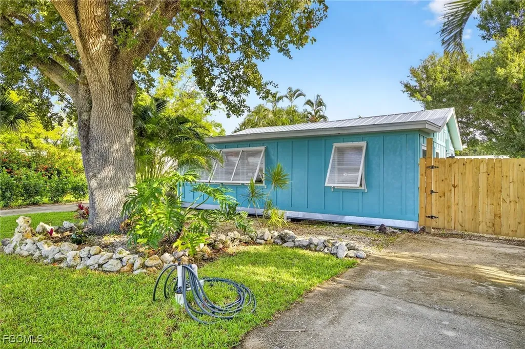 12650 Water Lane Fort Myers FL 33908