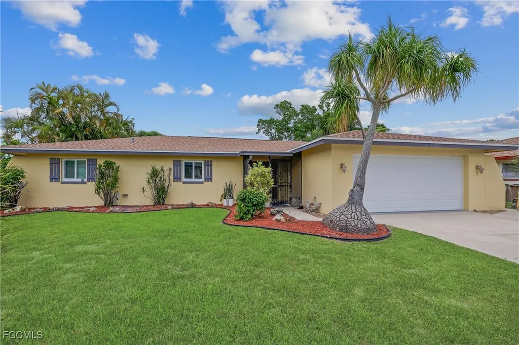 331 SE 47th Street Cape Coral FL 33904