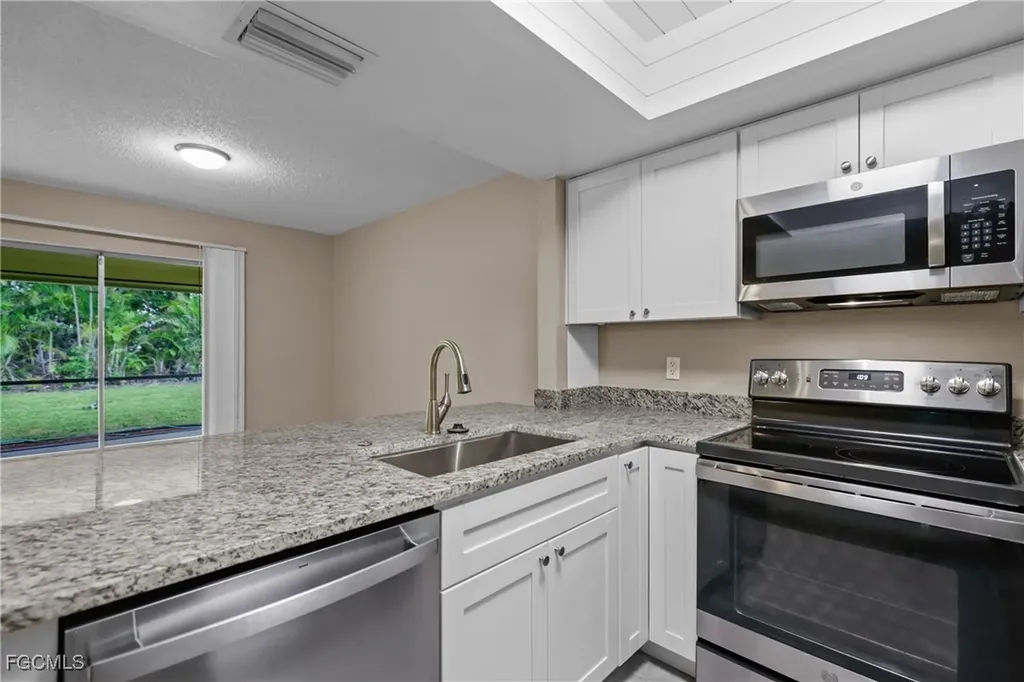 331 SE 47th Street Cape Coral FL 33904