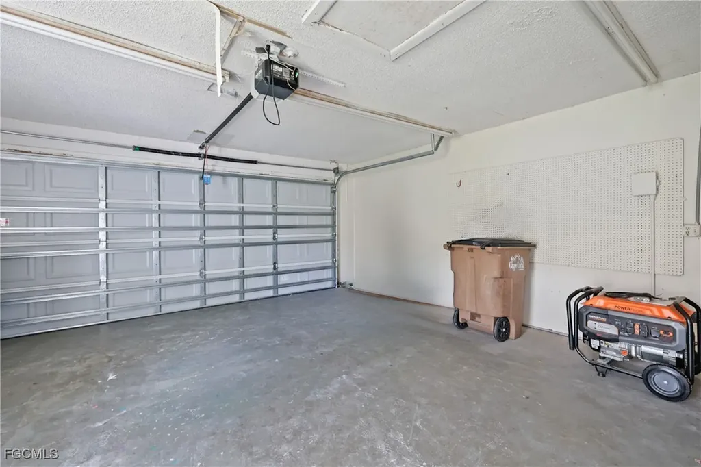 331 SE 47th Street Cape Coral FL 33904