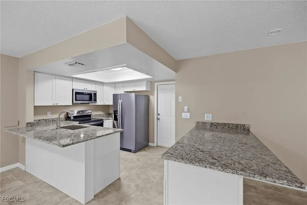 331 SE 47th Street Cape Coral FL 33904