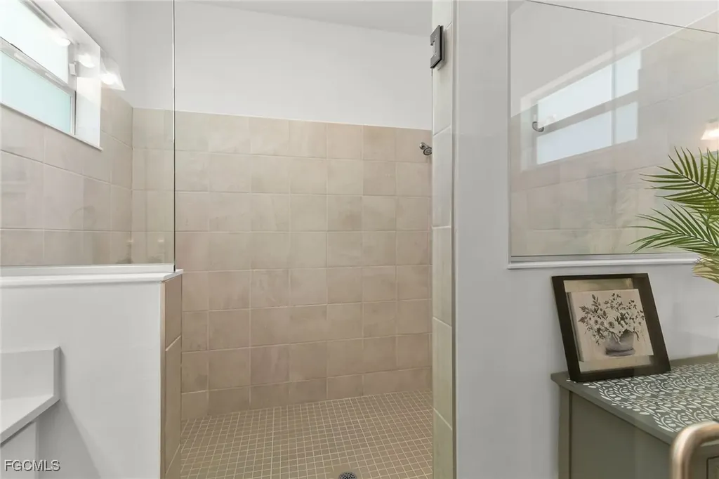 17190 Serengeti Circle Alva FL 33920