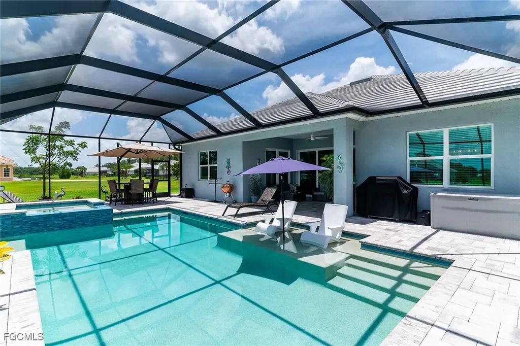 17190 Serengeti Circle Alva FL 33920