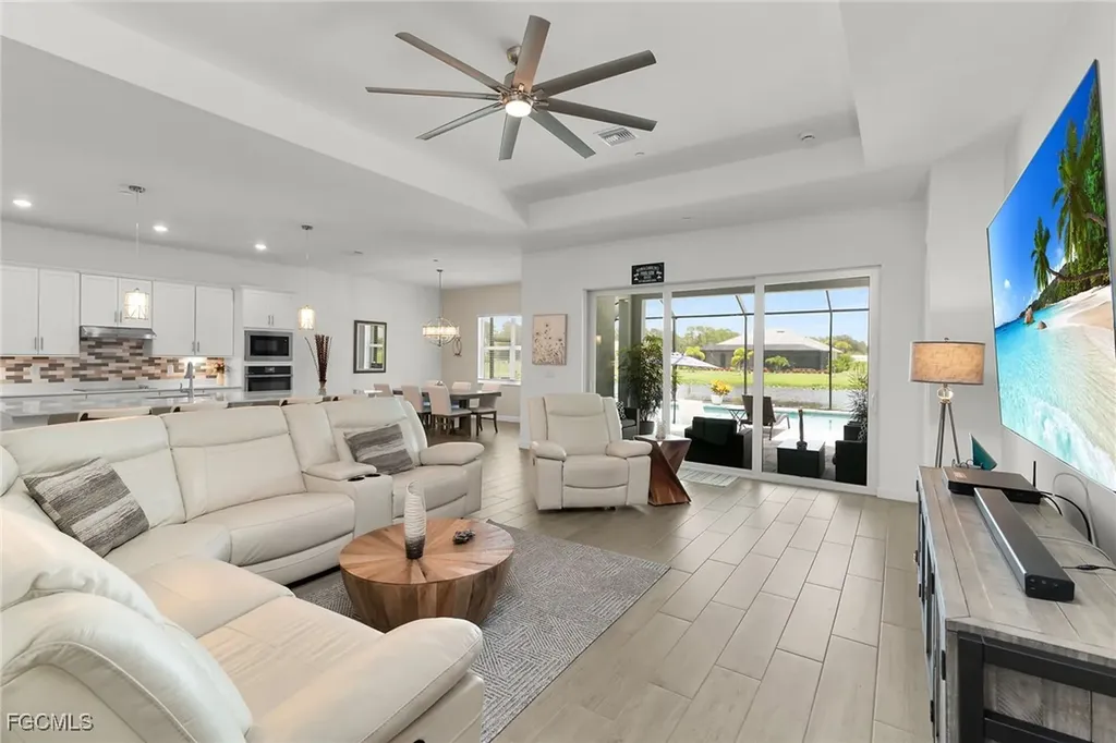 17190 Serengeti Circle Alva FL 33920