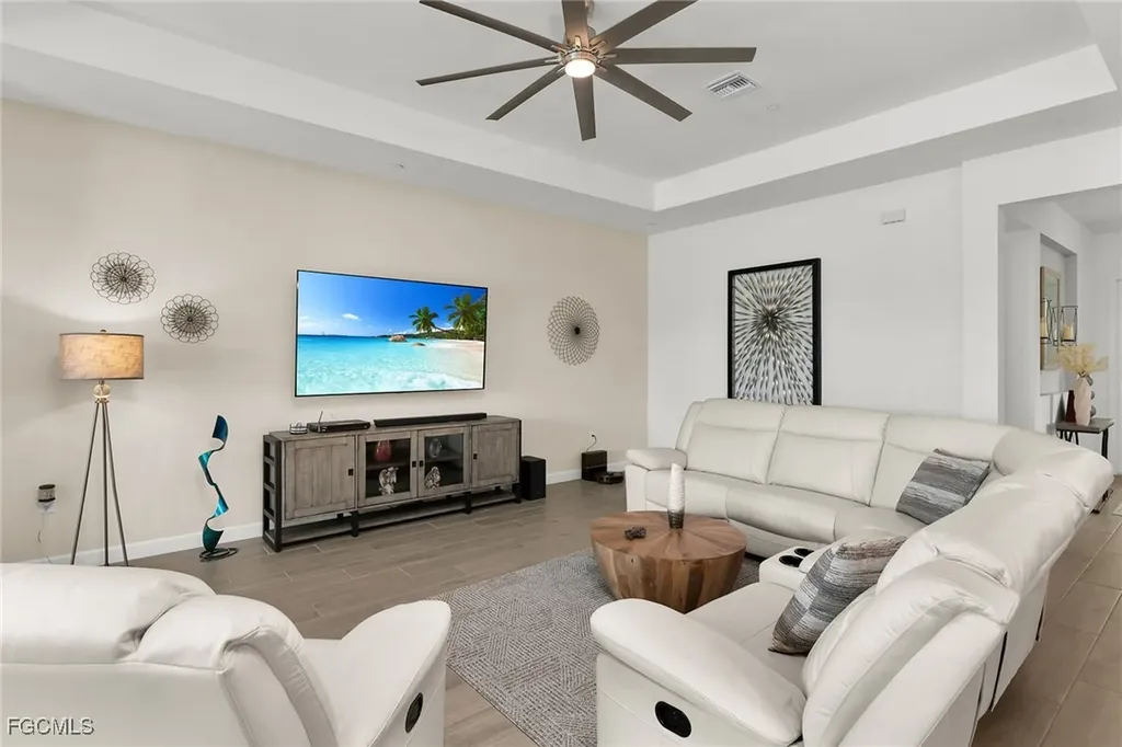 17190 Serengeti Circle Alva FL 33920