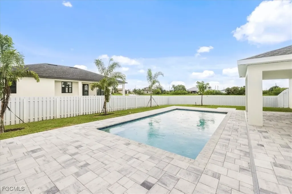 1136 NW 9th Terrace Cape Coral FL 33993