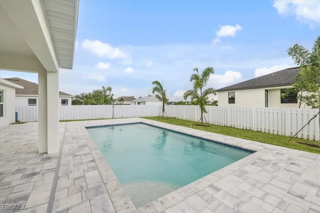 1136 NW 9th Terrace Cape Coral FL 33993
