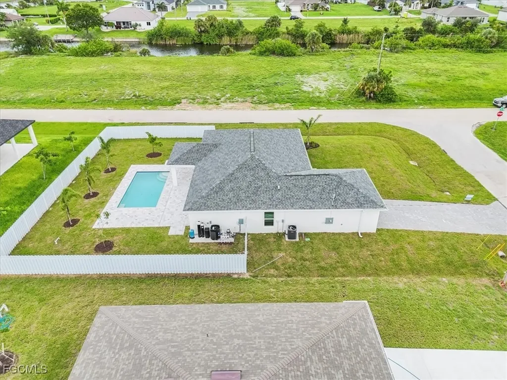 1136 NW 9th Terrace Cape Coral FL 33993