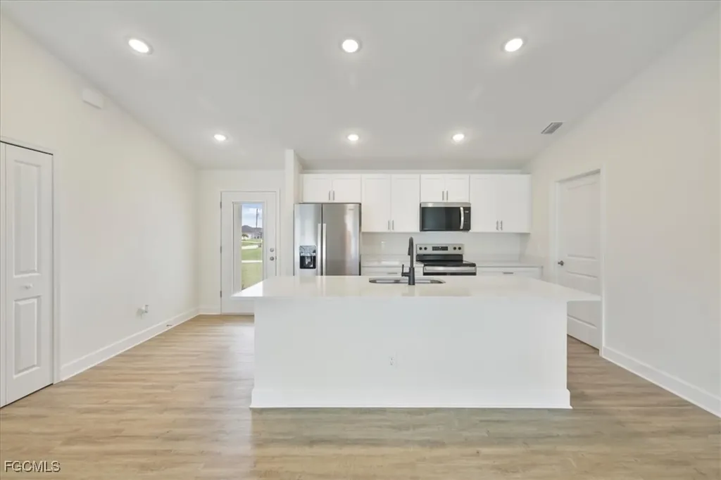 1136 NW 9th Terrace Cape Coral FL 33993