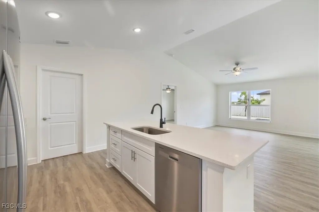 1136 NW 9th Terrace Cape Coral FL 33993