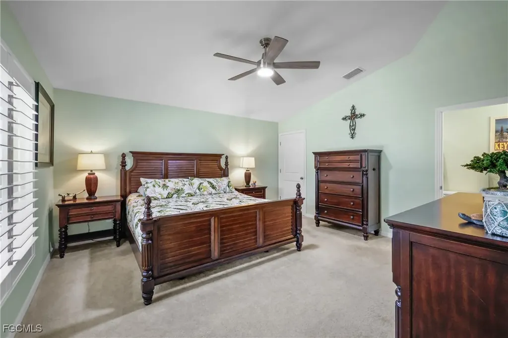 1108 SW 11th Place Cape Coral FL 33991