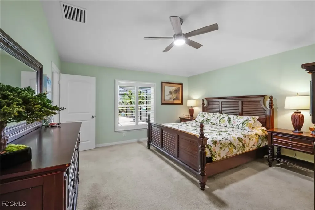 1108 SW 11th Place Cape Coral FL 33991