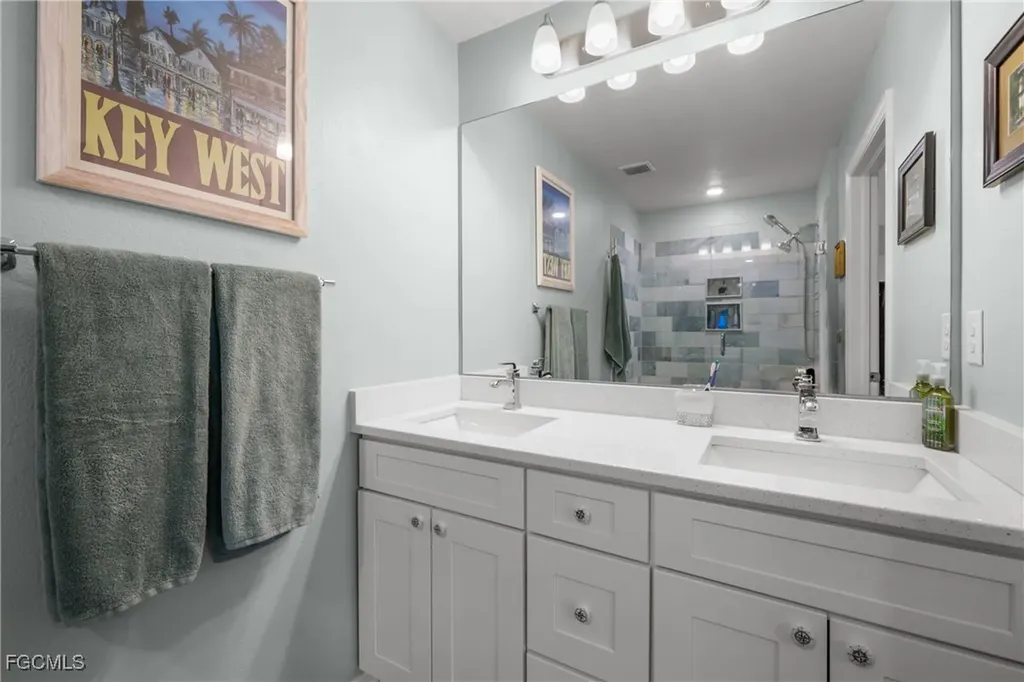 1108 SW 11th Place Cape Coral FL 33991