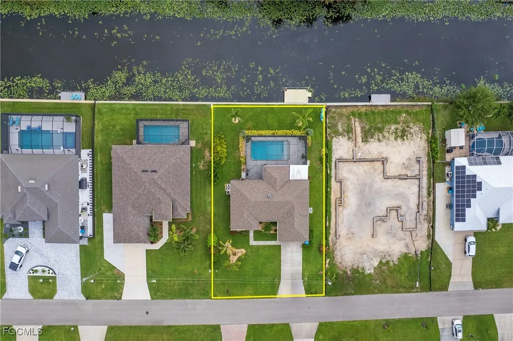 1108 SW 11th Place Cape Coral FL 33991