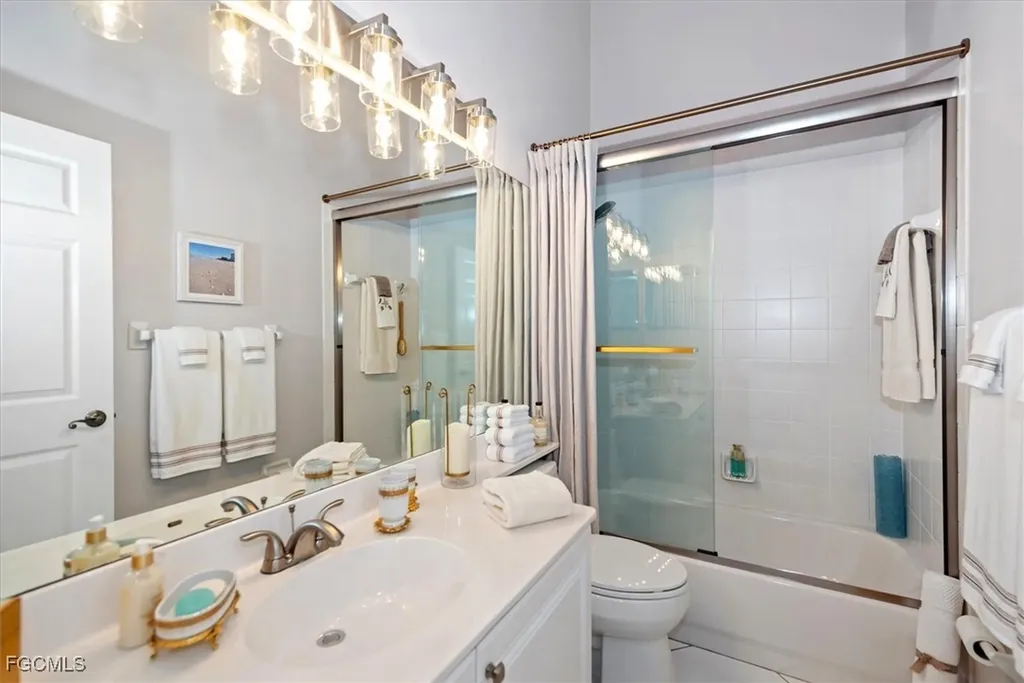 5135 Cobble Creek Court Naples FL 34110
