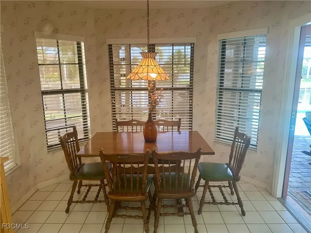 4101 SW 28th Place Cape Coral FL 33914