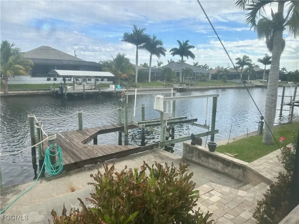 4101 SW 28th Place Cape Coral FL 33914