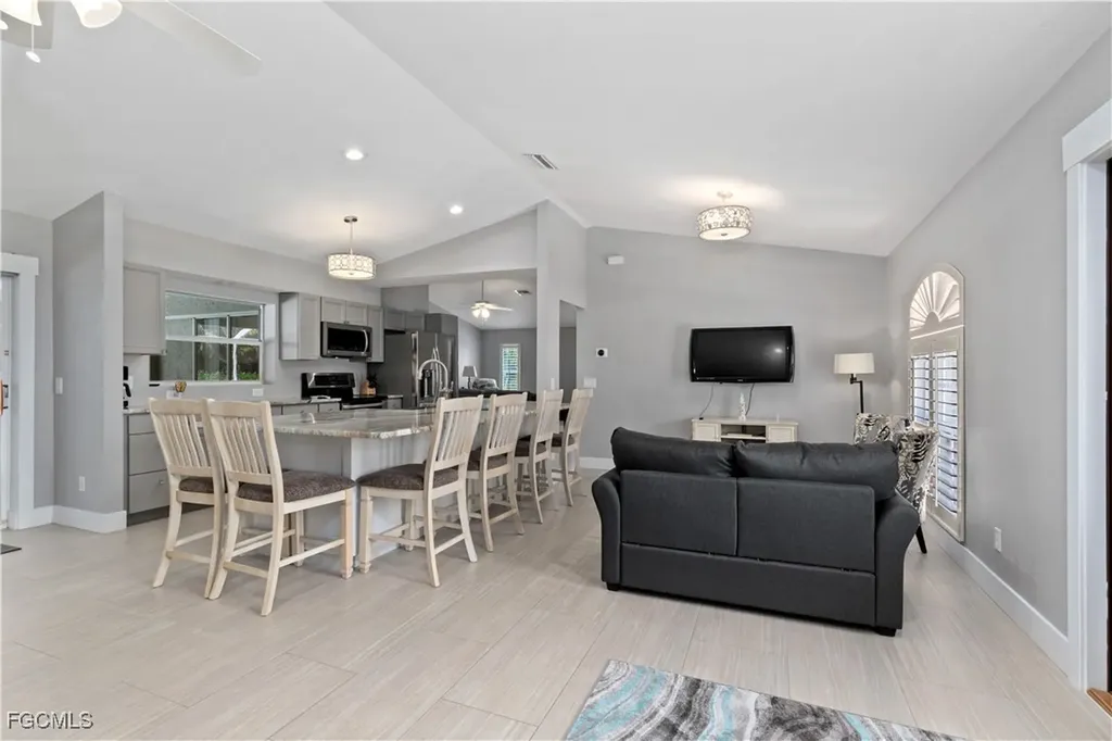 3425 SE 4th Avenue Cape Coral FL 33904