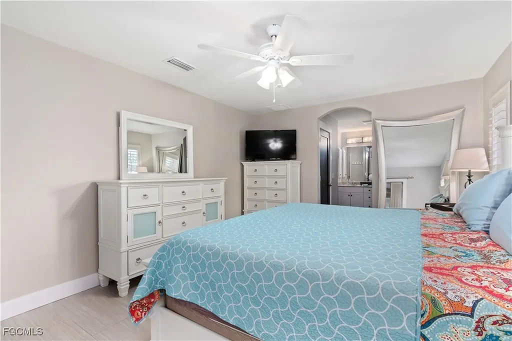 3425 SE 4th Avenue Cape Coral FL 33904