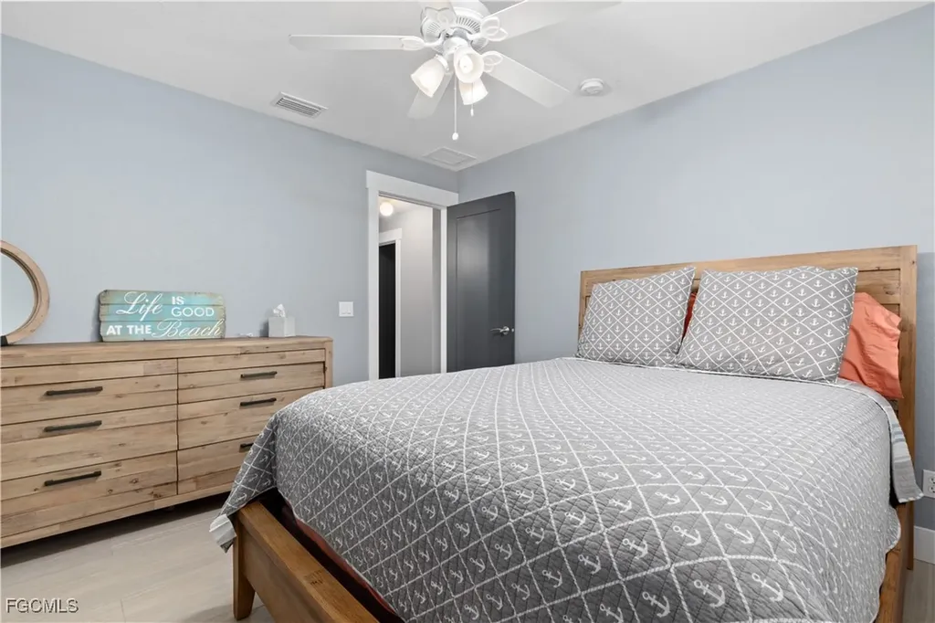 3425 SE 4th Avenue Cape Coral FL 33904